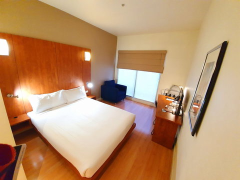 Ramada Encore Dandenong - Accommodation Sunshine Coast 5