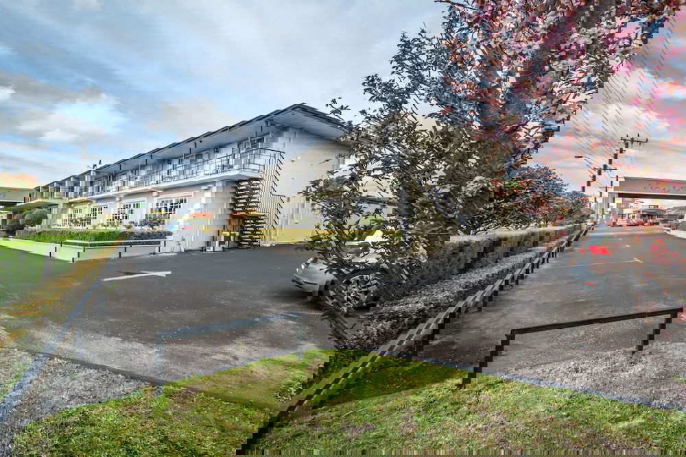 Lowlands Beach WA Accommodation Sunshine Coast