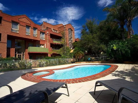 Comfort Apartments Royal Gardens - Accommodation Sunshine Coast 3