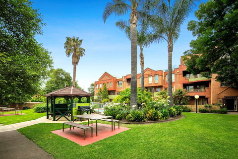 Comfort Apartments Royal Gardens - Accommodation Sunshine Coast 0