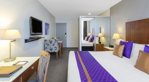 Park Regis Griffin Suites - Accommodation Sunshine Coast 3