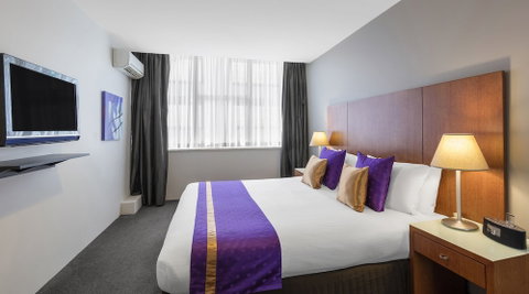 Park Regis Griffin Suites - Accommodation Sunshine Coast 2