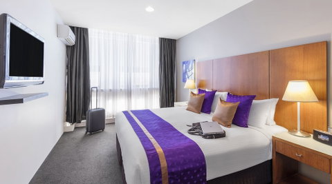 Park Regis Griffin Suites - Accommodation Sunshine Coast 1