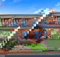 Tudor Motor Inn Warrnambool - Accommodation Sunshine Coast