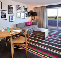 Mercure Melbourne Treasury Gardens - Accommodation Sunshine Coast
