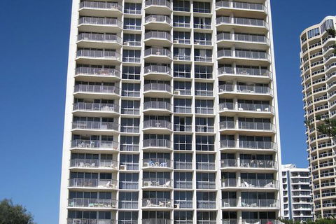 Golden Sands Apartments - Accommodation Sunshine Coast 1