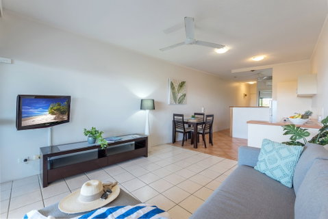 Amaroo At Trinity - Accommodation Sunshine Coast 5