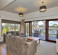 Stewarts Bay Lodge - Accommodation Sunshine Coast