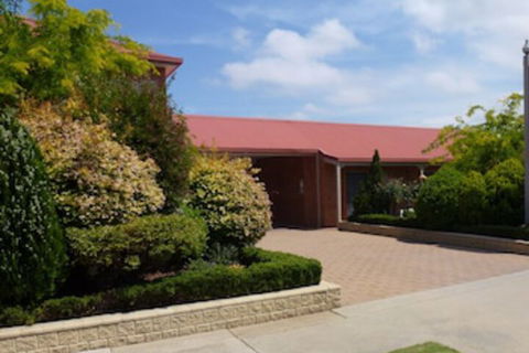 Colonial Motor Inn Bairnsdale - Accommodation Sunshine Coast 0