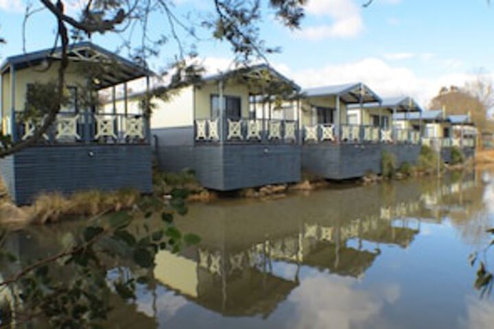 Googong NSW Accommodation Sunshine Coast