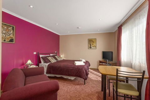 North East Rest Awhile Bed & Breakfast - Accommodation Sunshine Coast 7
