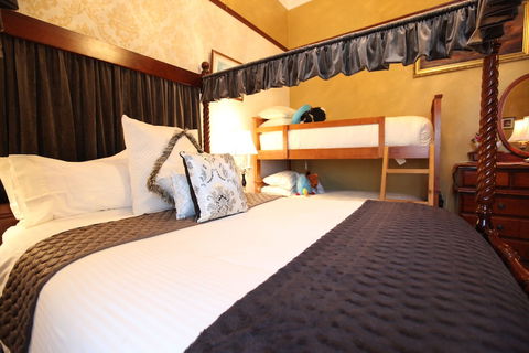 The Grand On Macfie - Accommodation Sunshine Coast 3