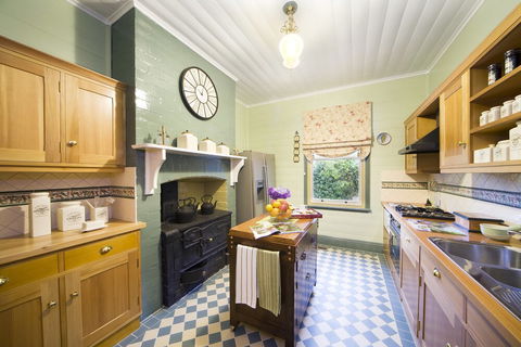 Varenna - Accommodation Sunshine Coast 5