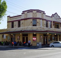 Sir Joseph Banks Hotel - Accommodation Sunshine Coast