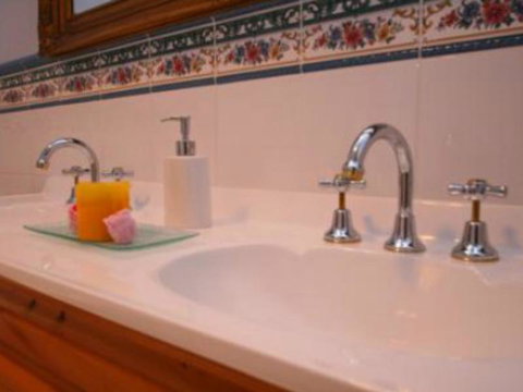 Quayside Cottages - Accommodation Sunshine Coast 3