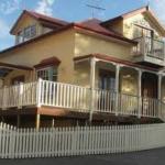 Quayside Cottages - Accommodation Sunshine Coast 0