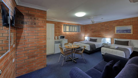 Gunsynd Motor Inn - Accommodation Sunshine Coast 2
