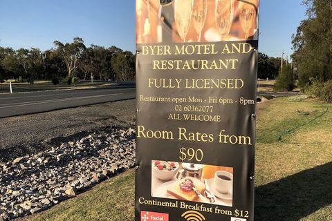 Byer Fountain Motor Inn, Holbrook - Accommodation Sunshine Coast 1