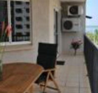 Inner city Cardona Court apartment - Accommodation Sunshine Coast
