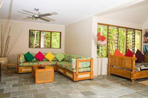 Rocky Point Retreat - Accommodation Sunshine Coast 3