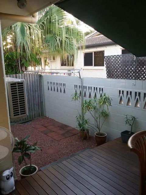 A City Retreat 2BR Apartment Reid Park Townsville - Accommodation Sunshine Coast 3