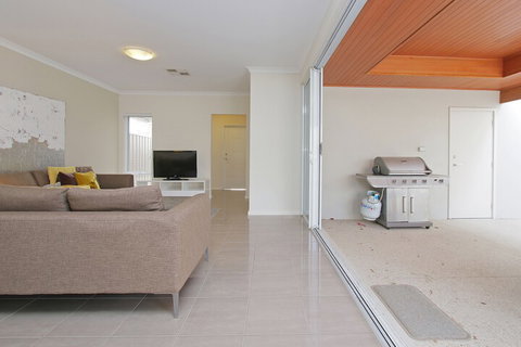 Anastasia Villa - Accommodation Sunshine Coast 4