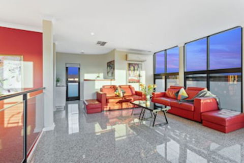 Villa De Marseilles Melbourne - Accommodation Sunshine Coast 0