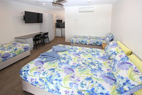 Reef Gardens Motel - Accommodation Sunshine Coast 5
