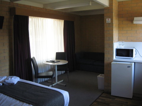 Yowani Country Club - Accommodation Sunshine Coast 4