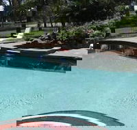 Charbonnier Motor Inn - Accommodation Sunshine Coast