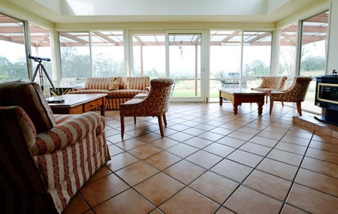 Rothbury Escape - Accommodation Sunshine Coast 5