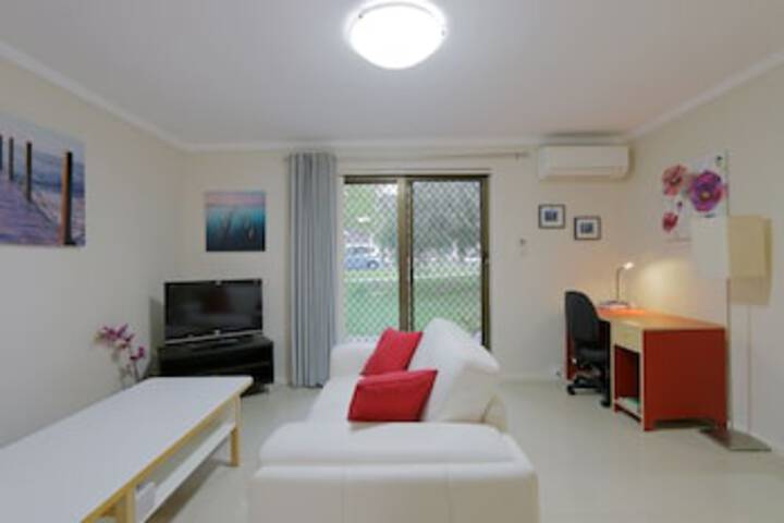 Carlisle WA Accommodation Sunshine Coast