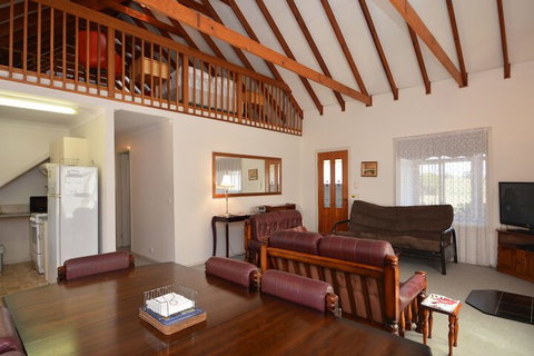 Madigan Wine Country Cottages - Accommodation Sunshine Coast 3