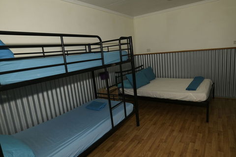 Scottys Mission Beach YHA - Accommodation Sunshine Coast 5