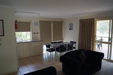 Tooleybuc River Retreat Villas - Accommodation Sunshine Coast 2