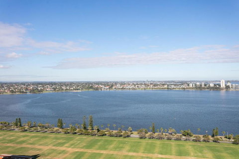 Astra Apartments Perth CBD - Accommodation Sunshine Coast 4