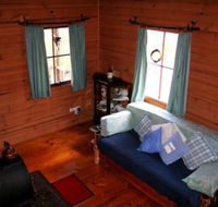 Wombat Cabin - Accommodation Sunshine Coast