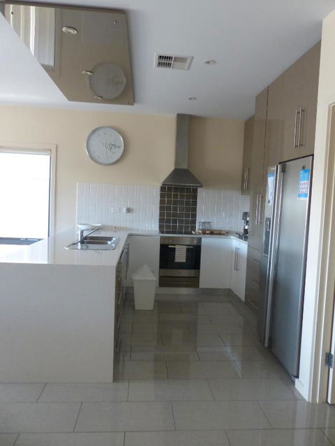 Residence On Robe - Accommodation Sunshine Coast 4