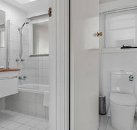 Long Beach House Apartments Sandy Bay - Accommodation Sunshine Coast