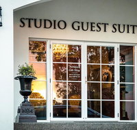 Studio Guest Suites - Margaret River - Accommodation Sunshine Coast