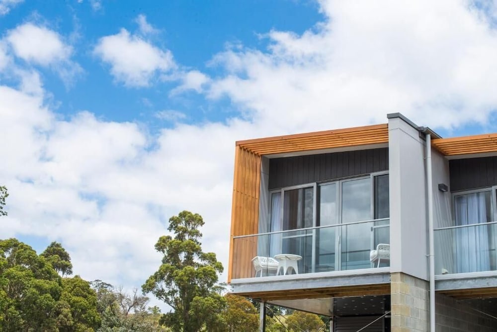 Rosevears TAS Accommodation Sunshine Coast