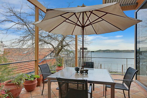 Kylakin On The Derwent River - Rejuvenate Stays - Accommodation Sunshine Coast 3