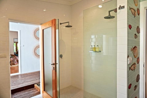Pineapple Petes Beach House - Accommodation Sunshine Coast 4