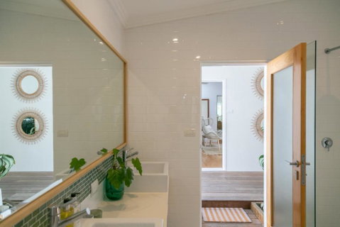 Pineapple Petes Beach House - Accommodation Sunshine Coast 1