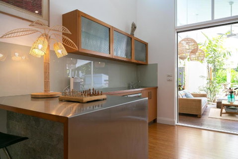 Pineapple Petes Beach House - Accommodation Sunshine Coast 3