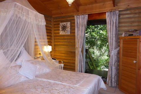 Aldgate Lodge Bed & Breakfast - Accommodation Sunshine Coast 3