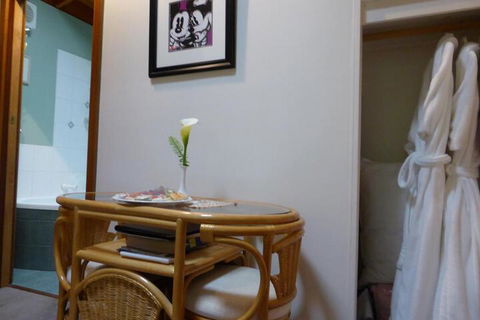Aldgate Lodge Bed & Breakfast - Accommodation Sunshine Coast 2