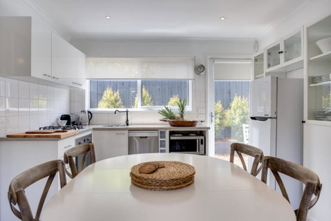Capella Villa No. 2 Luxury With Outdoor Kitchen - Accommodation Sunshine Coast 2