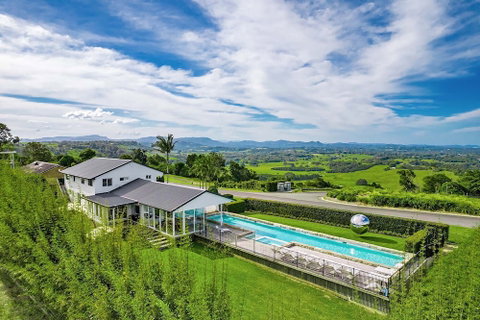 A PERFECT STAY - Villa St Helena - Accommodation Sunshine Coast 0