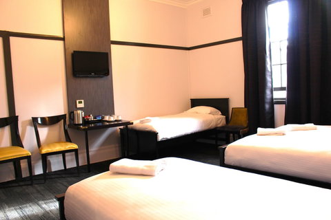 Royal Hotel Ryde - Accommodation Sunshine Coast 5